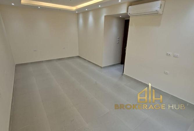 8426988 - صورة العقار 3