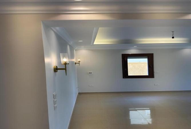 8003828 - Property Image 3