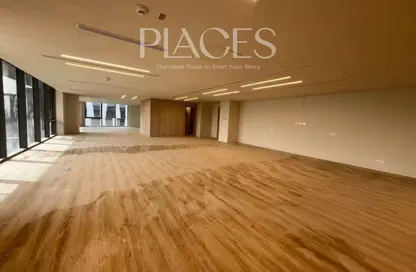 Office Space - Studio - 5 Bathrooms for rent in The Venue Mall - South Teseen St. - The 5th Settlement - New Cairo City - Cairo