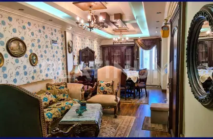 Apartment - 3 Bedrooms - 2 Bathrooms for sale in Al Doctor Helmy Bahgat Badawy St. - Ibrahimia - Hay Wasat - Alexandria